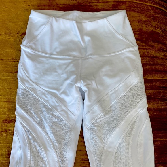 Lululemon white leggings with lace detail on the legs. Worn  1x, small for me. - Picture 3 of 3